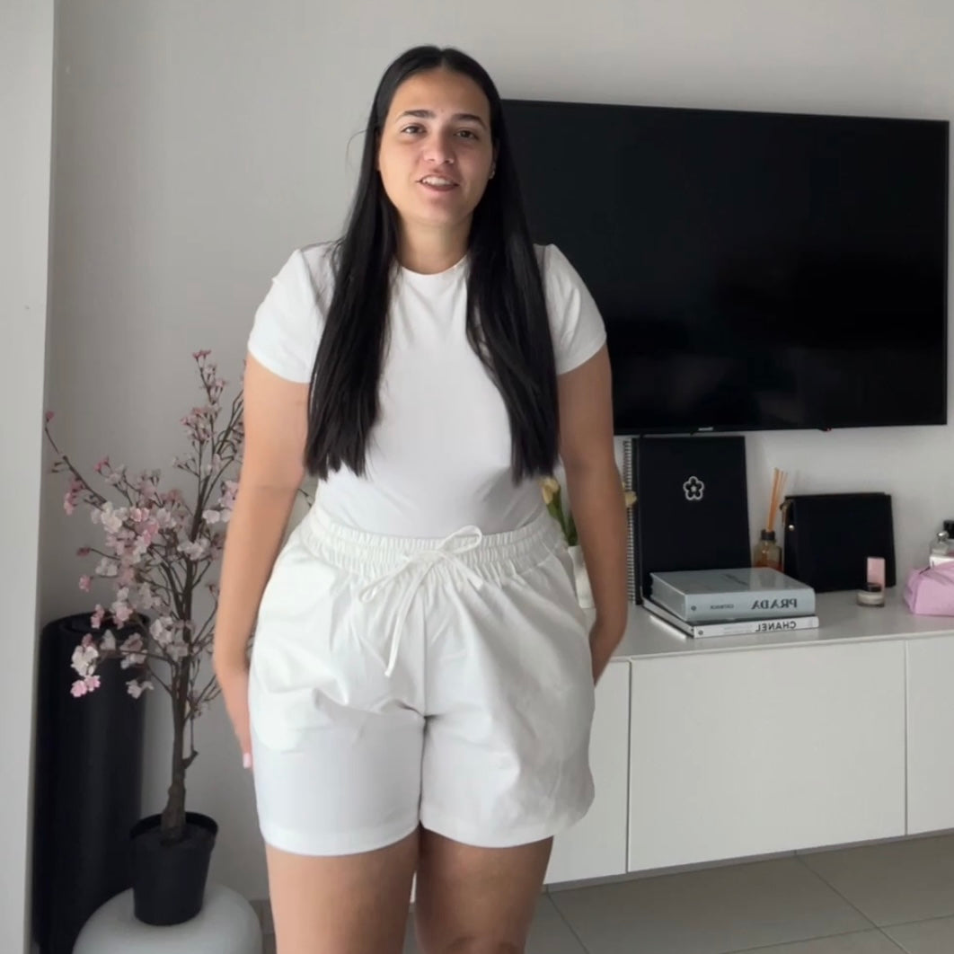 COMFY SHORTS - לבן