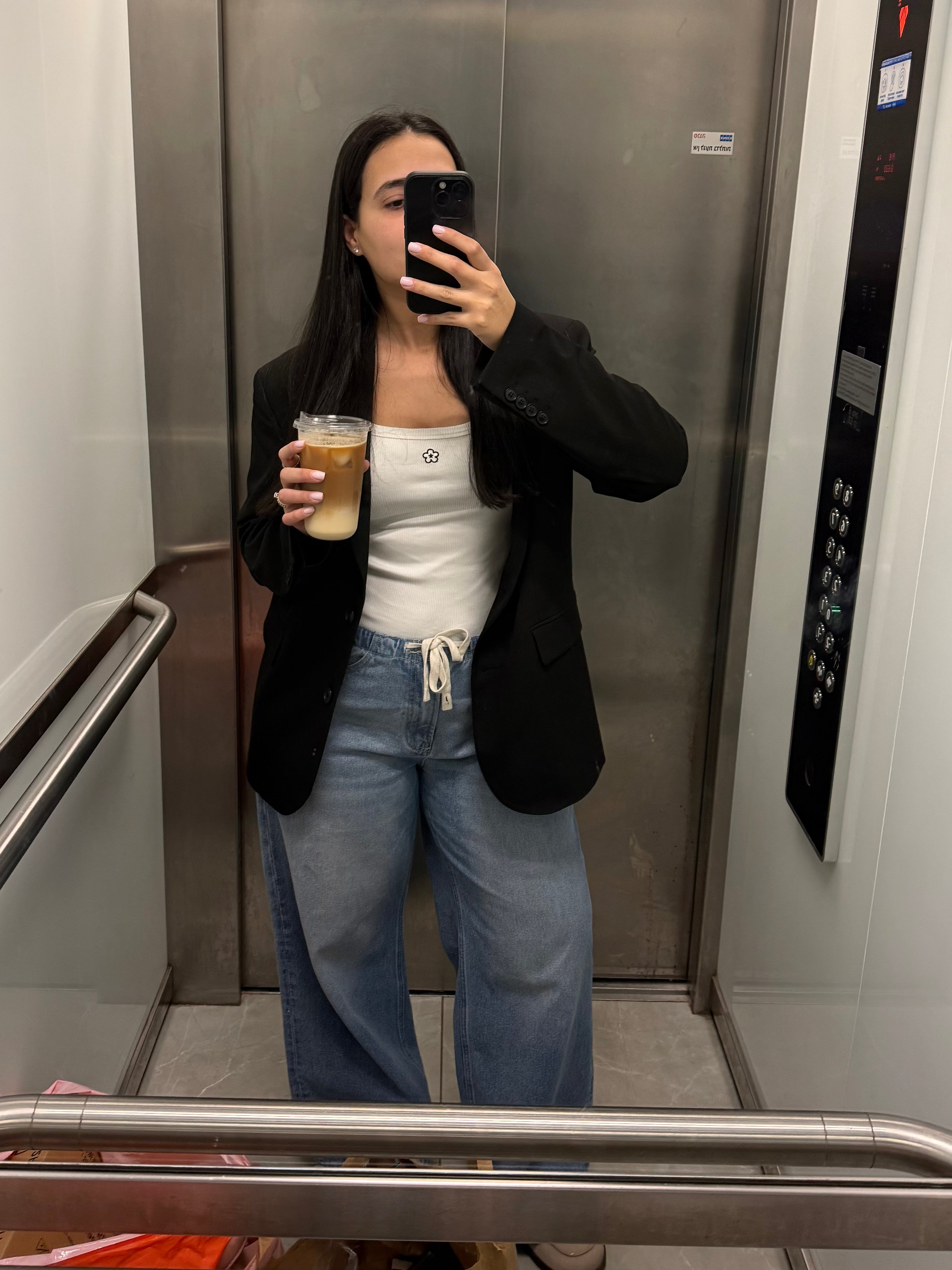 The Curvy Relaxed Drawstring Jeans