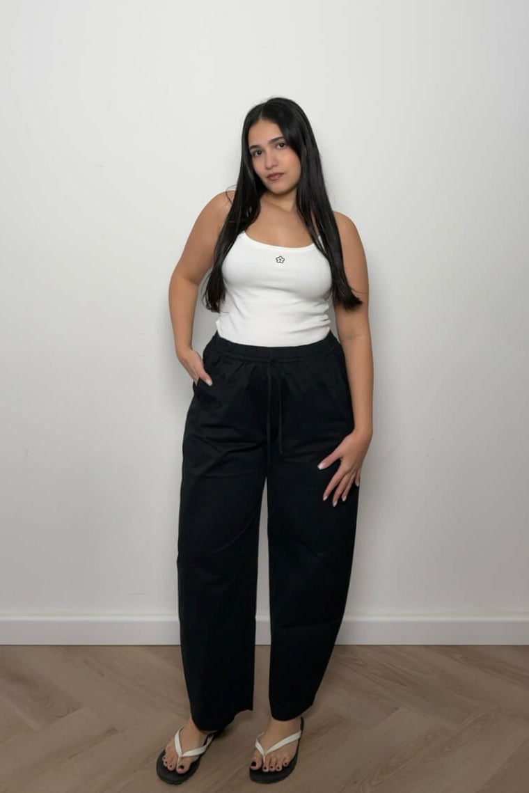 Barrel Curve Pants